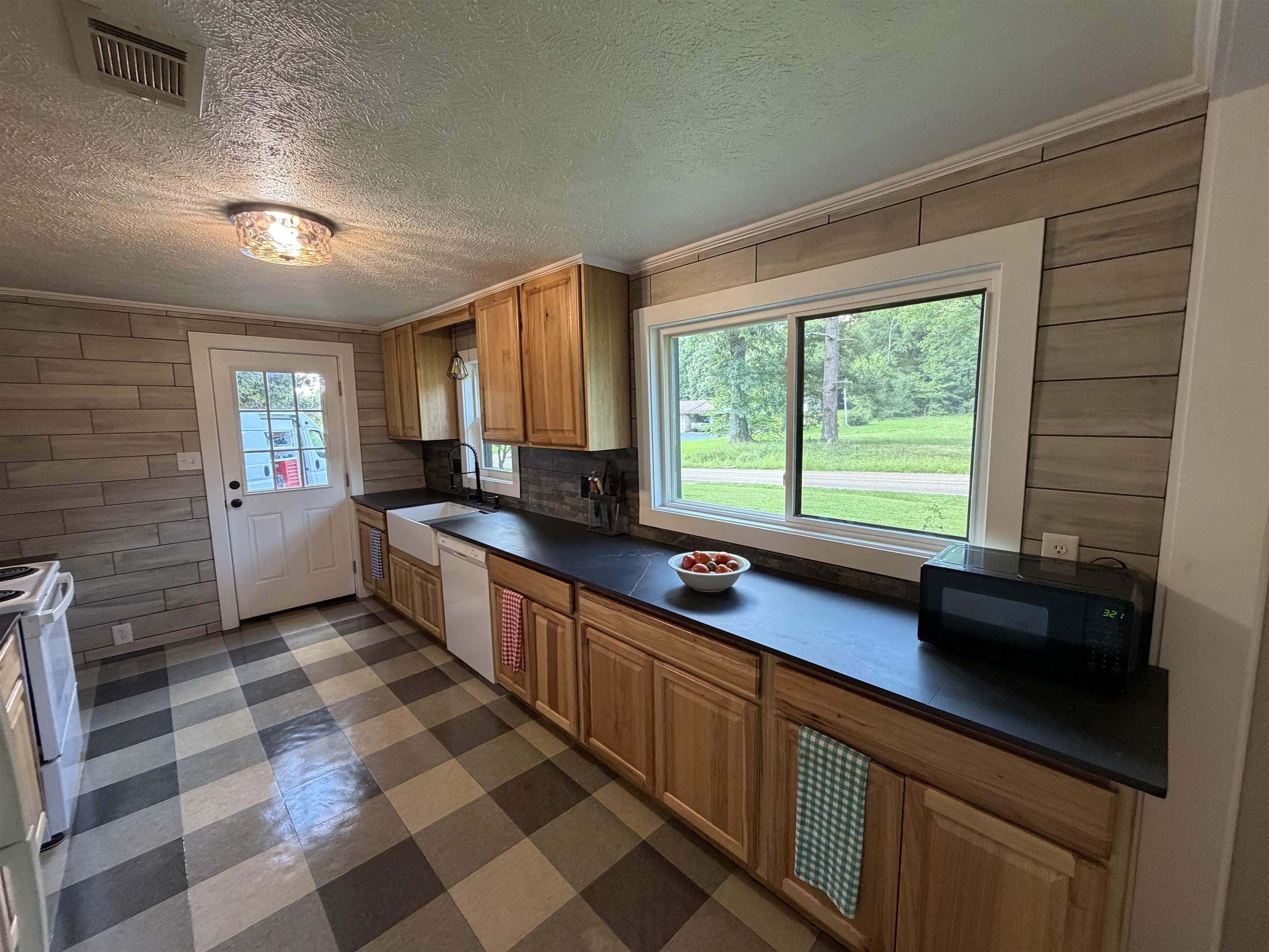 4190 Henderson Road Sardis, TN 38371 - Photo 5 of 40 Gallery Image 5