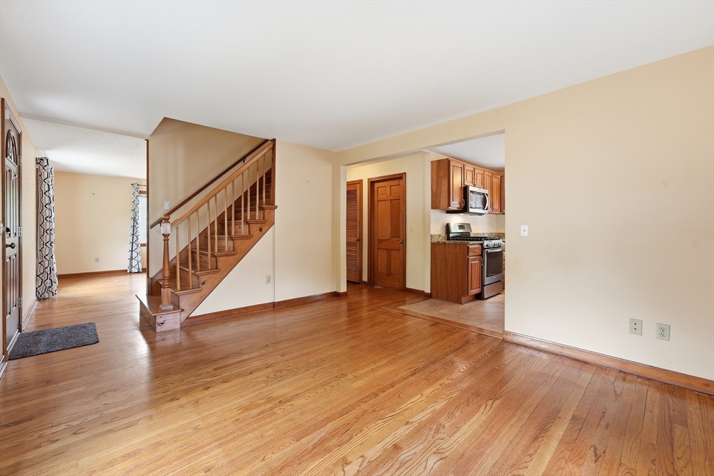 14 Duggan Circle Springfield, MA 01119 - Photo 10 of 41