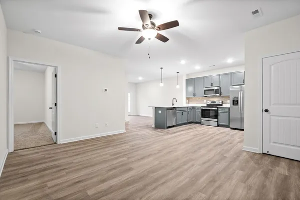 $1,415 | 15 Millswood Drive, Unit A204, Clarksville, TN 37042