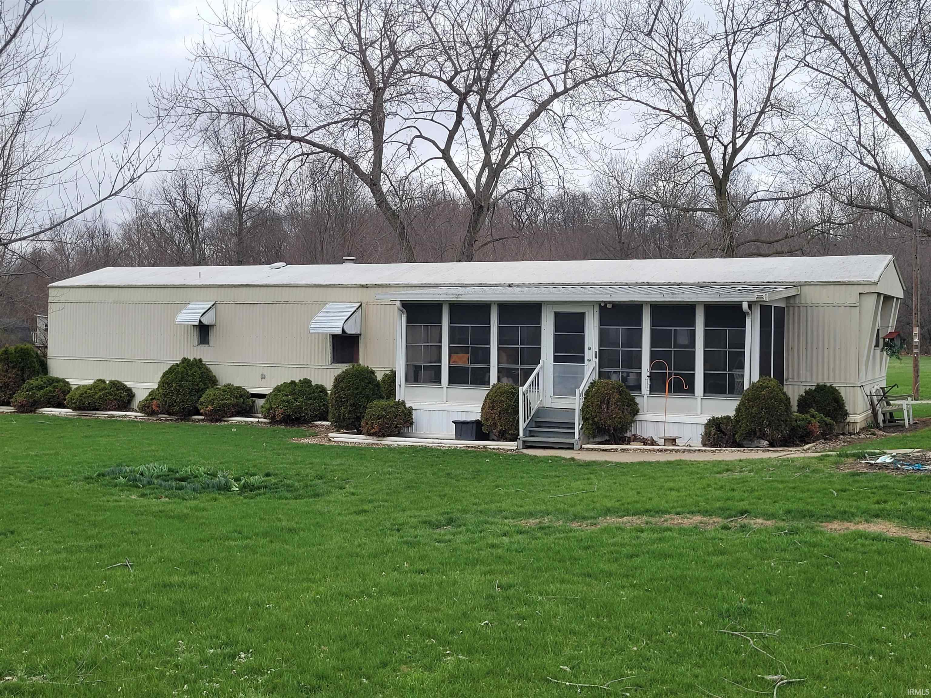 11630 Highway 27 Fort Wayne, IN 46816 - Photo 16 of 23