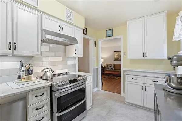 $329,900 | 233 Roscommon Place, Canonsburg, PA 15317