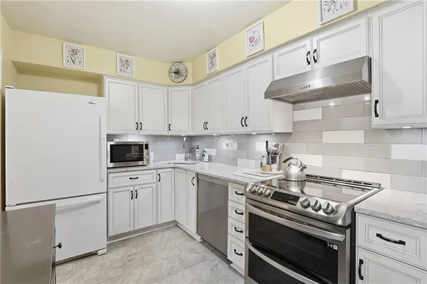 $329,900 | 233 Roscommon Place, Canonsburg, PA 15317