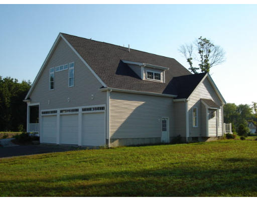 9 Pine House Road Millis, MA 02054 - Photo 5 of 13 Gallery Image 5
