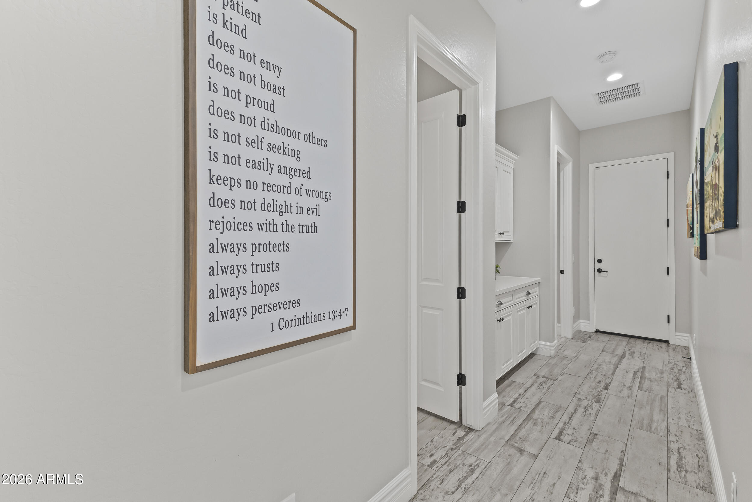 3580 East Azalea Drive Chandler, AZ 85286 - Photo 14 of 129 Hallway