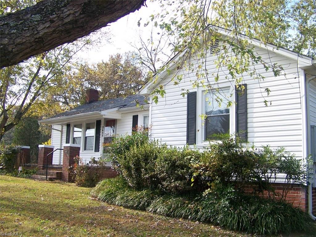 2655 Wards Gap Road Mount Airy, NC 27030 - Photo 2 of 15 Gallery Image 2