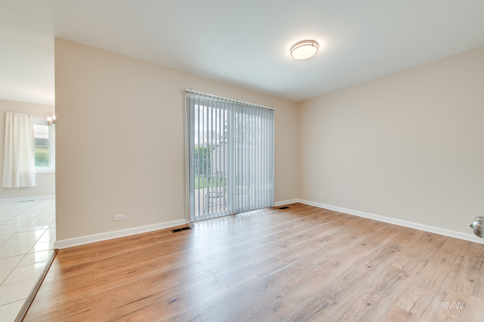 691 Westmere Road Des Plaines, IL 60016 - Photo 7 of 30 Gallery Image 7