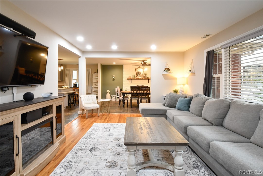 1609 Wentbridge Road Richmond, VA 23227 - Photo 4 of 41 Gallery Image 4