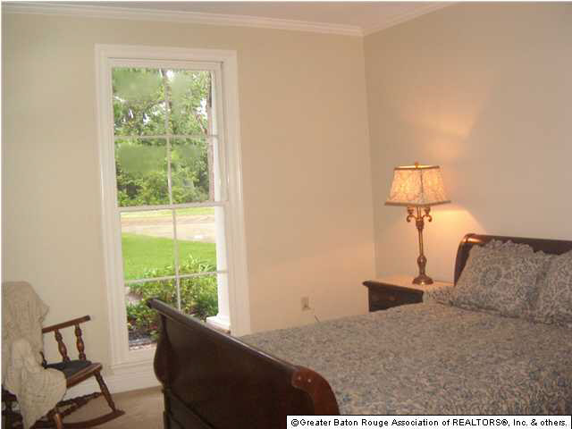 8423 Oakbrook Drive Baton Rouge, LA 70810 - Photo 8 of 11 Gallery Image 8