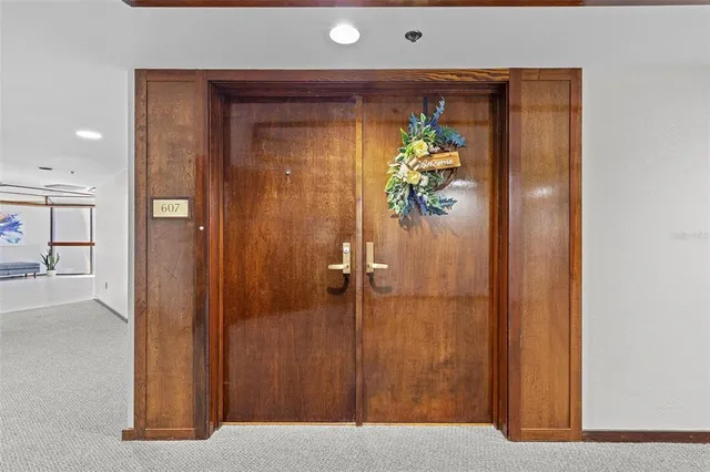 a view of entryway with livingroom and furniture