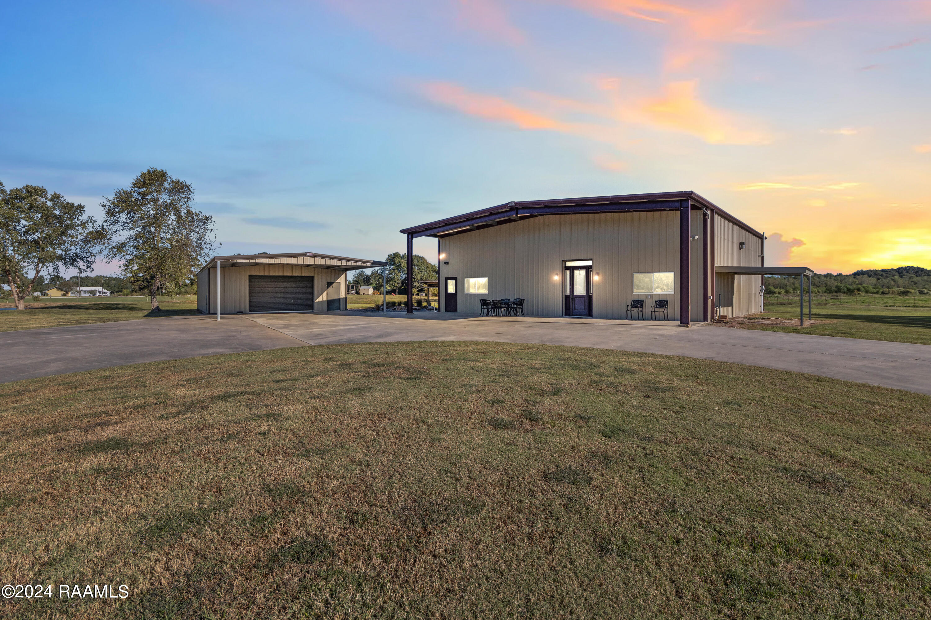 506 Credeur Road Scott, LA 70583 - Photo 3 of 17 twilight