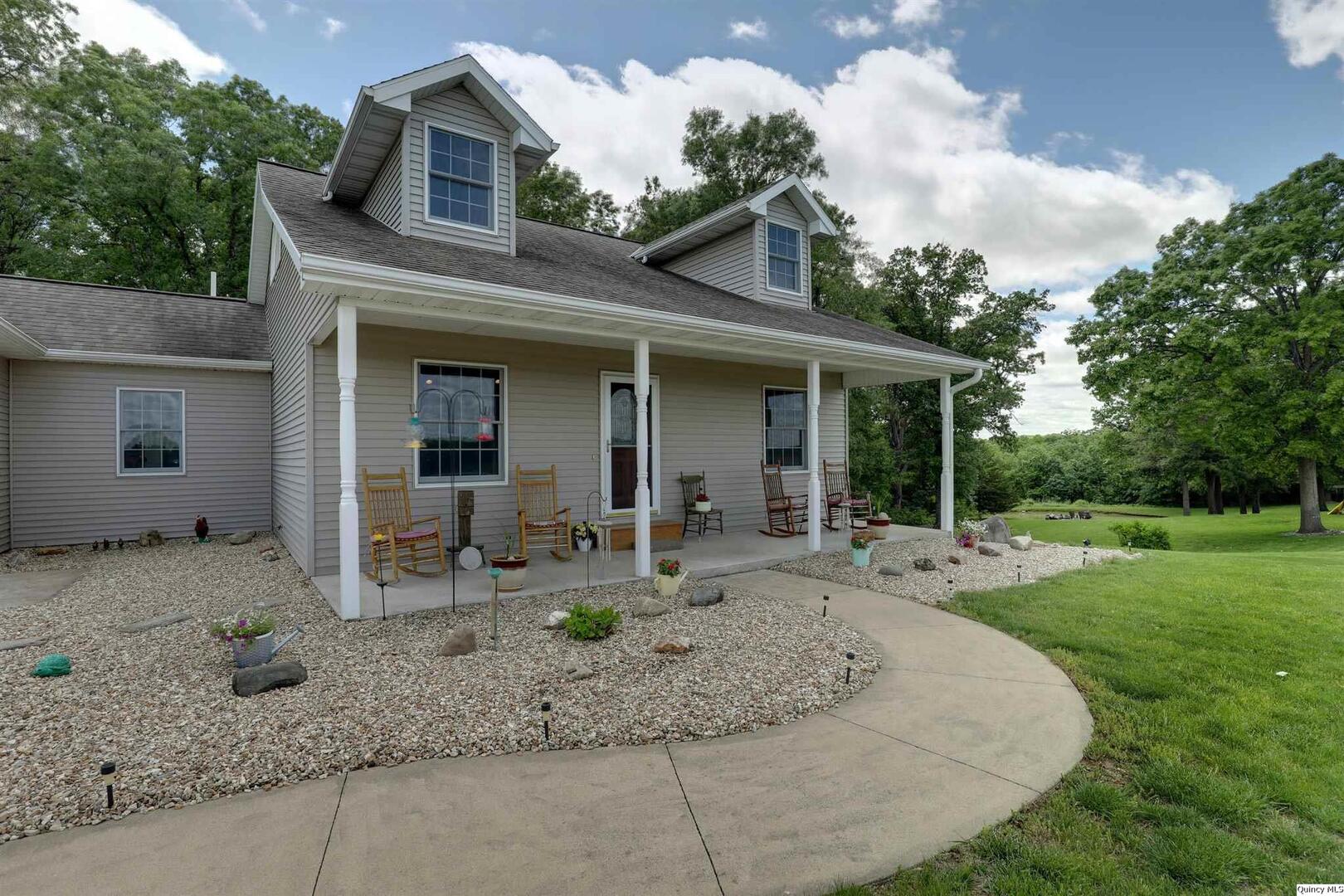 2212 North 1210th Avenue Camp Point, IL 62320 - Photo 2 of 36