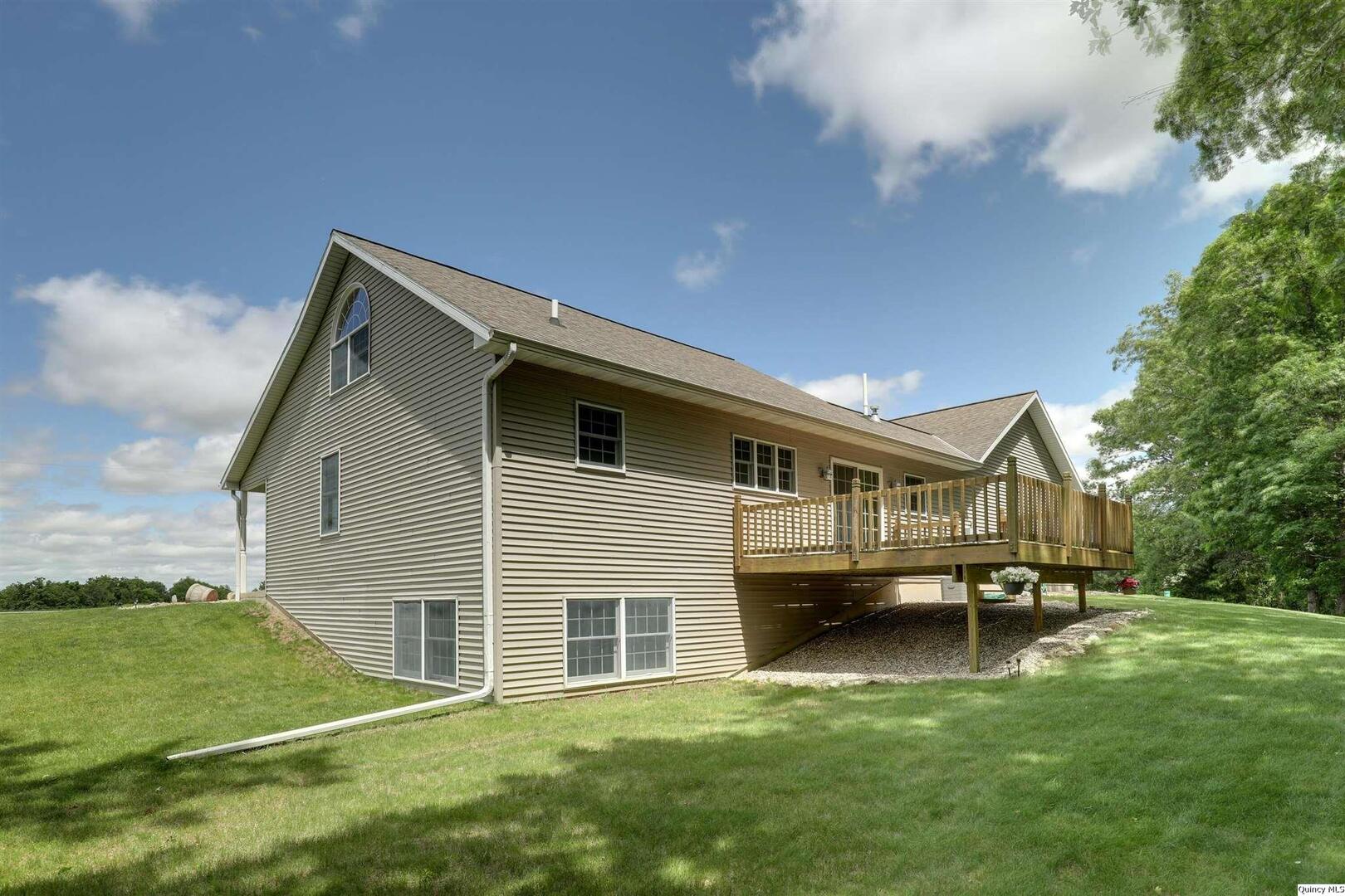 2212 North 1210th Avenue Camp Point, IL 62320 - Photo 3 of 36