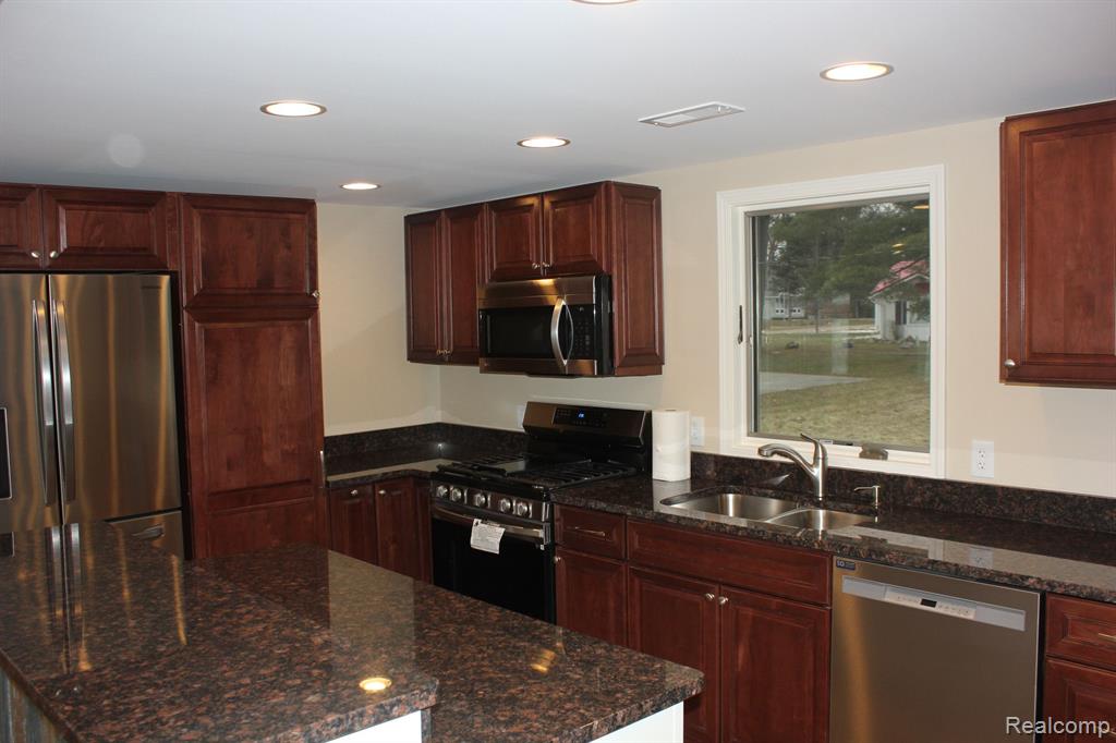 9410 Washington Road St. Helen, MI 48656 - Photo 15 of 28