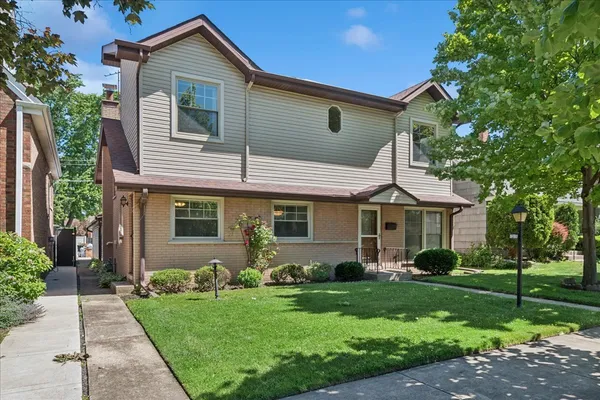 $525,000 | 5832 Capulina Avenue, Morton Grove, IL 60053