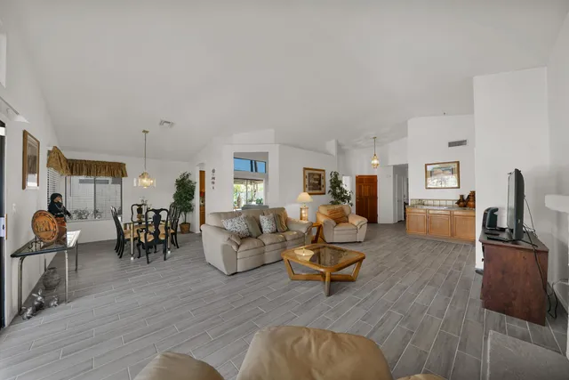 $4,200 | 11010 West Poinsettia Drive, Avondale, AZ 85392