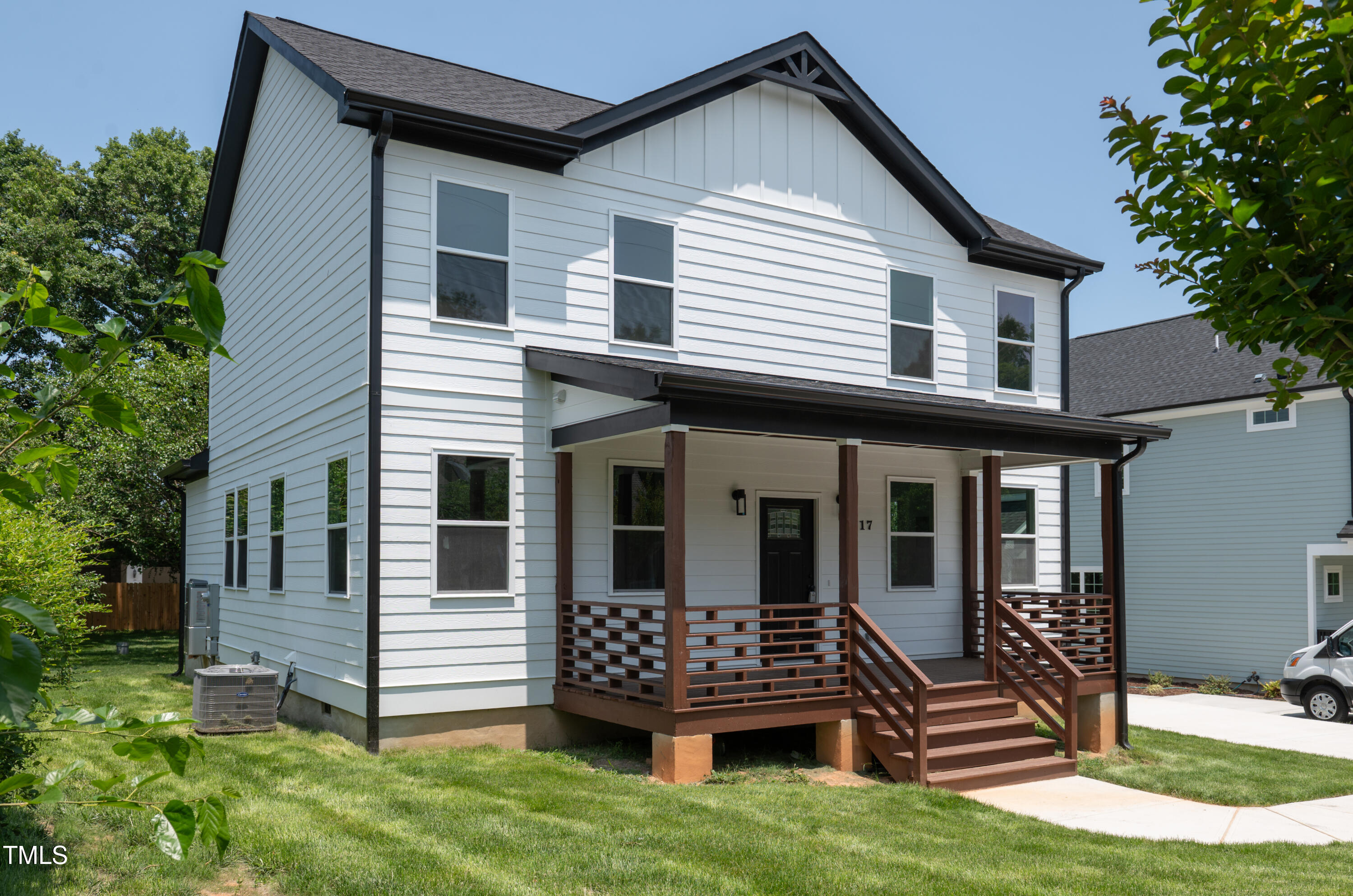 2517 Newbold Street Raleigh, NC 27603 - Photo 2 of 32 NewBold side DK