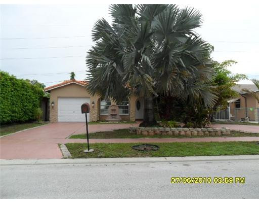 9029 Southwest 1st Street Boca Raton, FL 33428 - Photo 1 of 6 Exterior Front