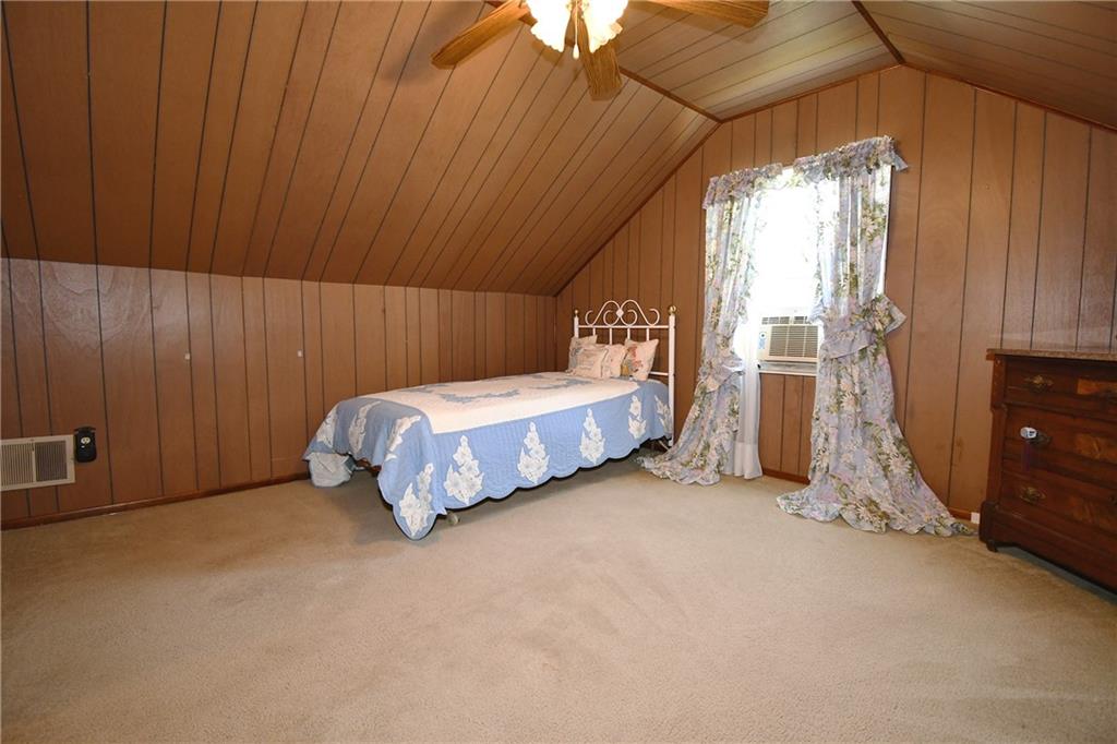 1673 Elderslee Road Pittsburgh, PA 15227 - Photo 18 of 32 Gallery Image 18