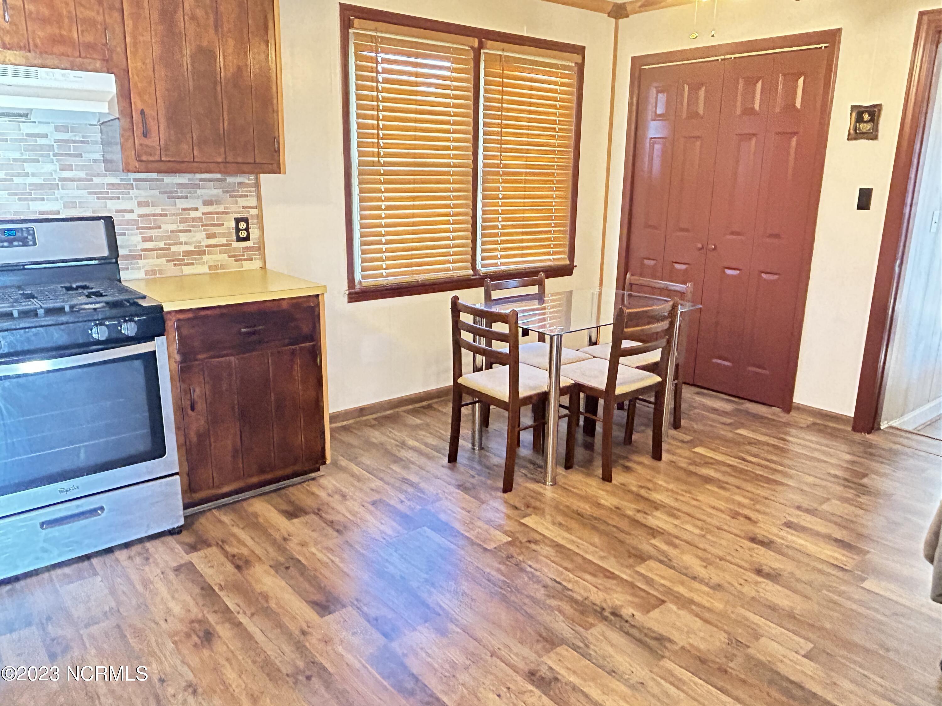 6409 Mary Chapel Road Scotland Neck, NC 27874 - Photo 22 of 51 kitchen