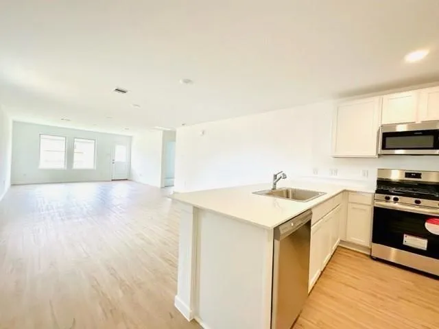 $2,300 | 3056 Dawn Sound Drive, Katy, TX 77493