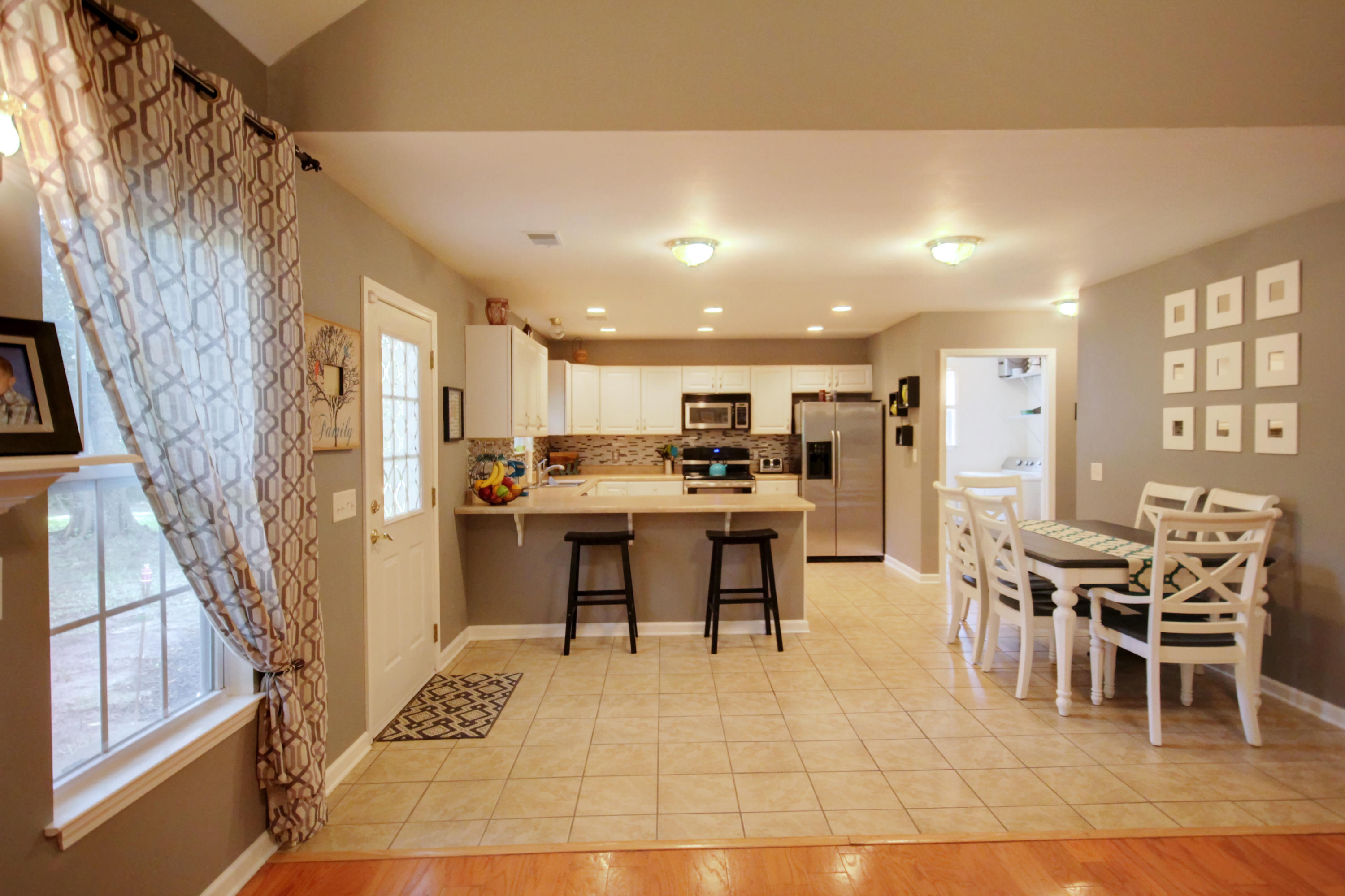 1128 Reverend Joseph Heyward Road Charleston, SC 29414 - Photo 8 of 18 8