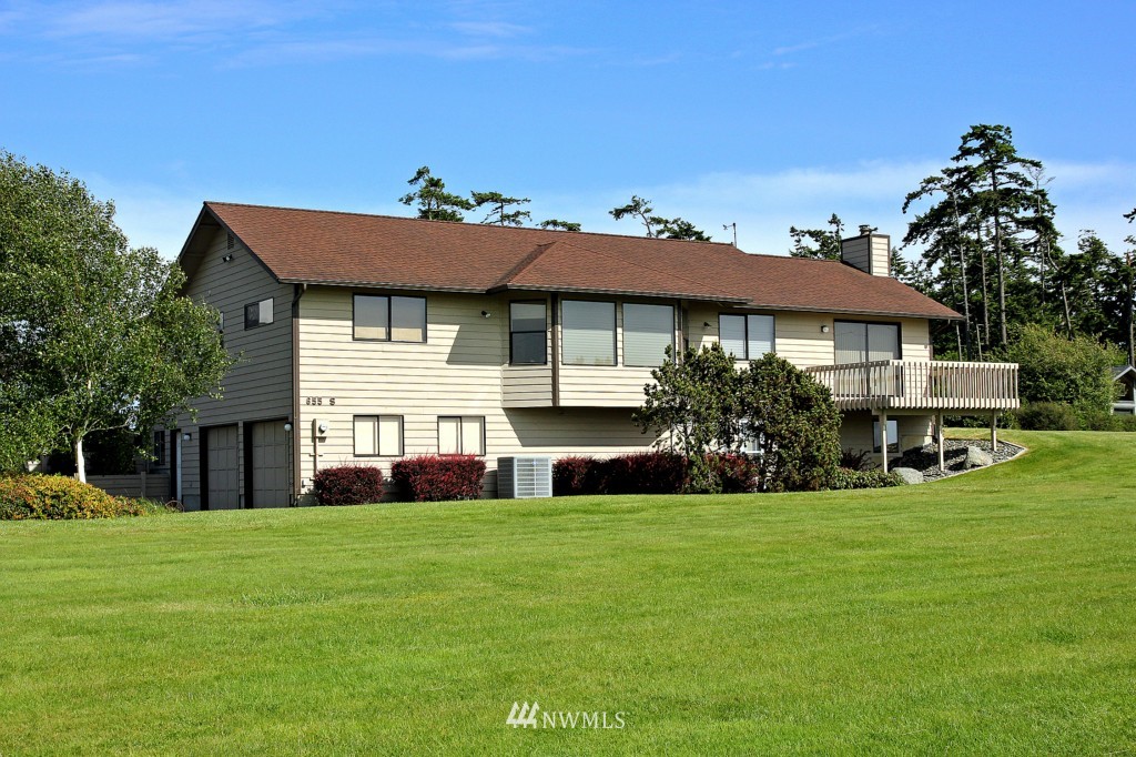 655 Engle Road Coupeville, WA 98239 - Photo 1 of 25 Gallery Image 1