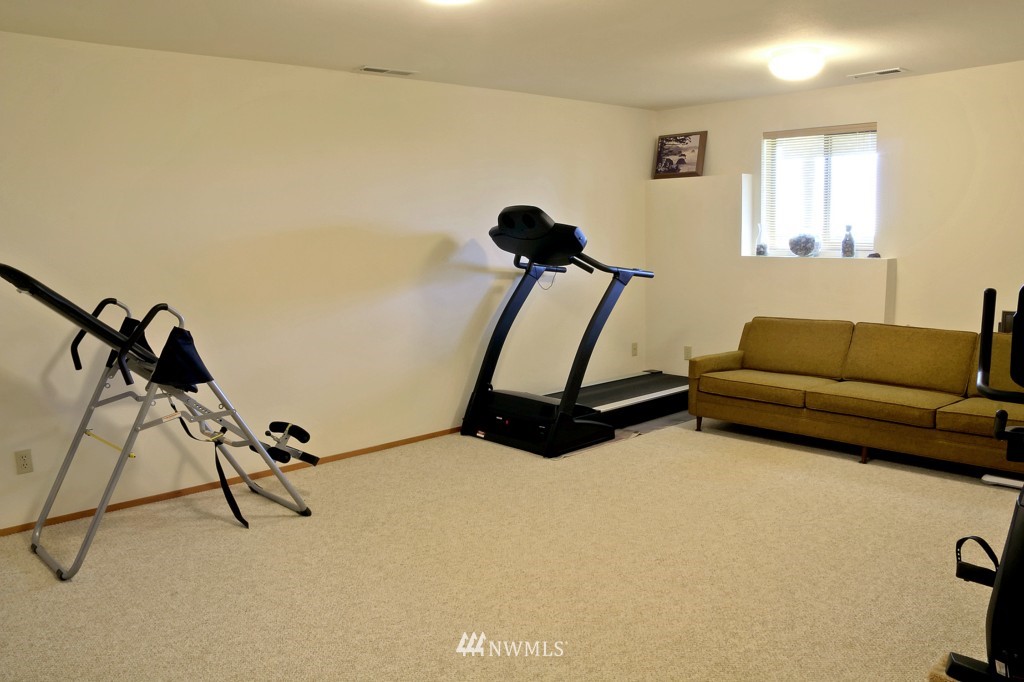 655 Engle Road Coupeville, WA 98239 - Photo 14 of 25 Gallery Image 14