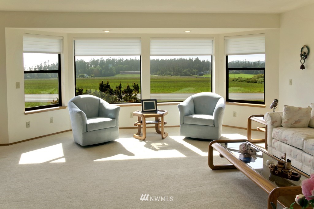 655 Engle Road Coupeville, WA 98239 - Photo 4 of 25 Gallery Image 4