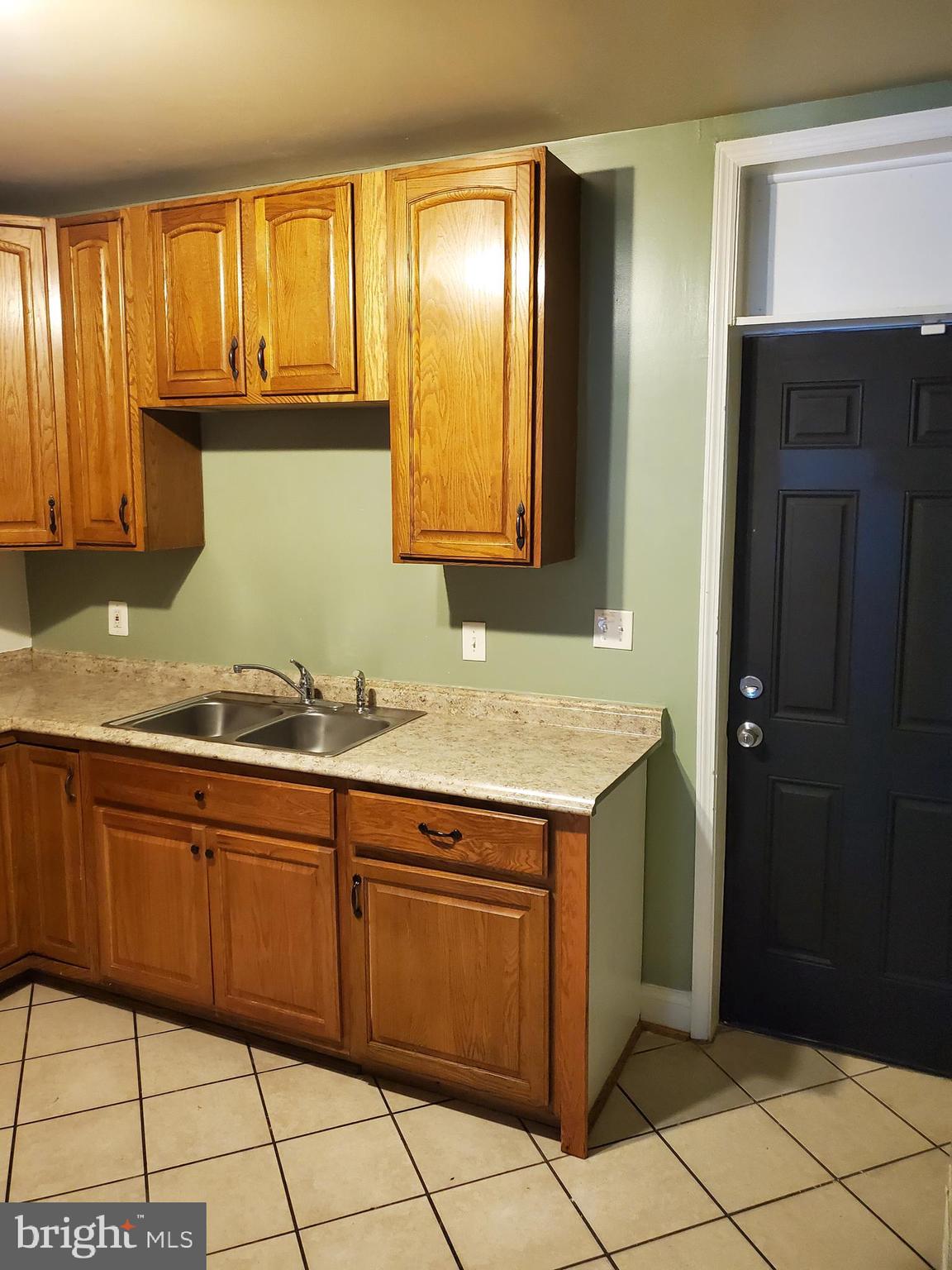 2834 Riggs Avenue Baltimore, MD 21216 - Photo 7 of 23 Gallery Image 7