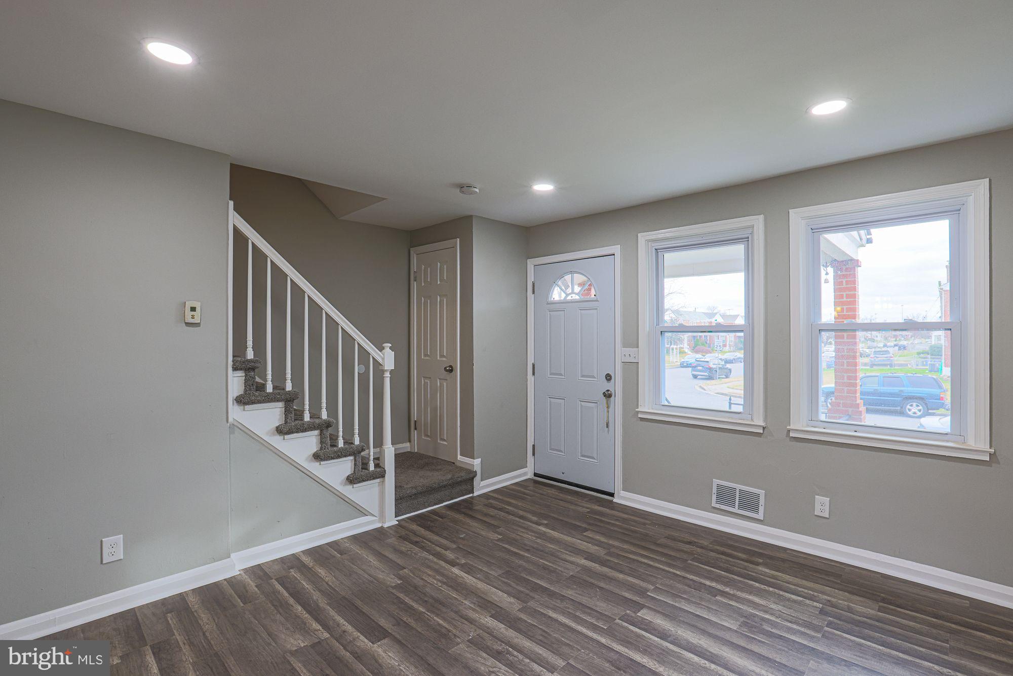 6930 Broening Road Dundalk, MD 21222 - Photo 4 of 31
