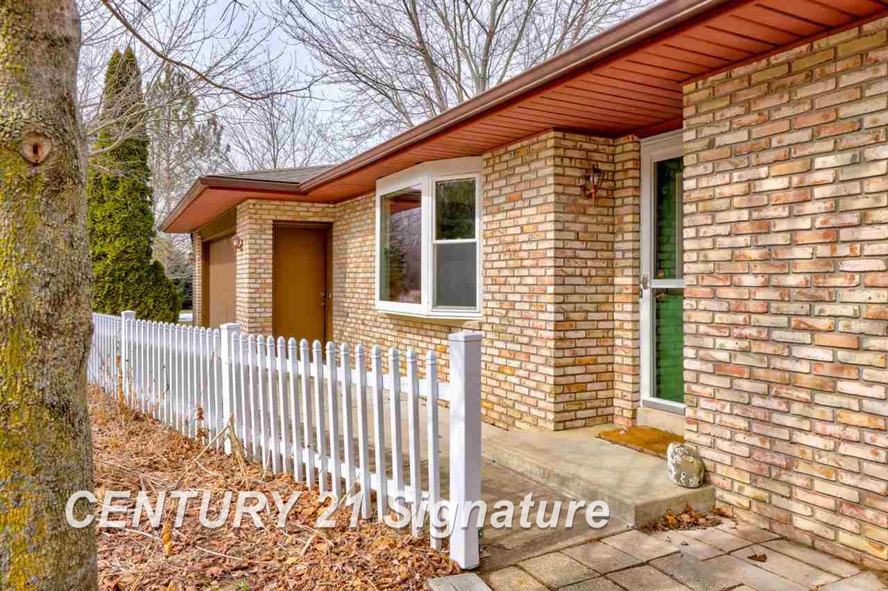 13860 Frost Road Hemlock, MI 48626 - Photo 5 of 54