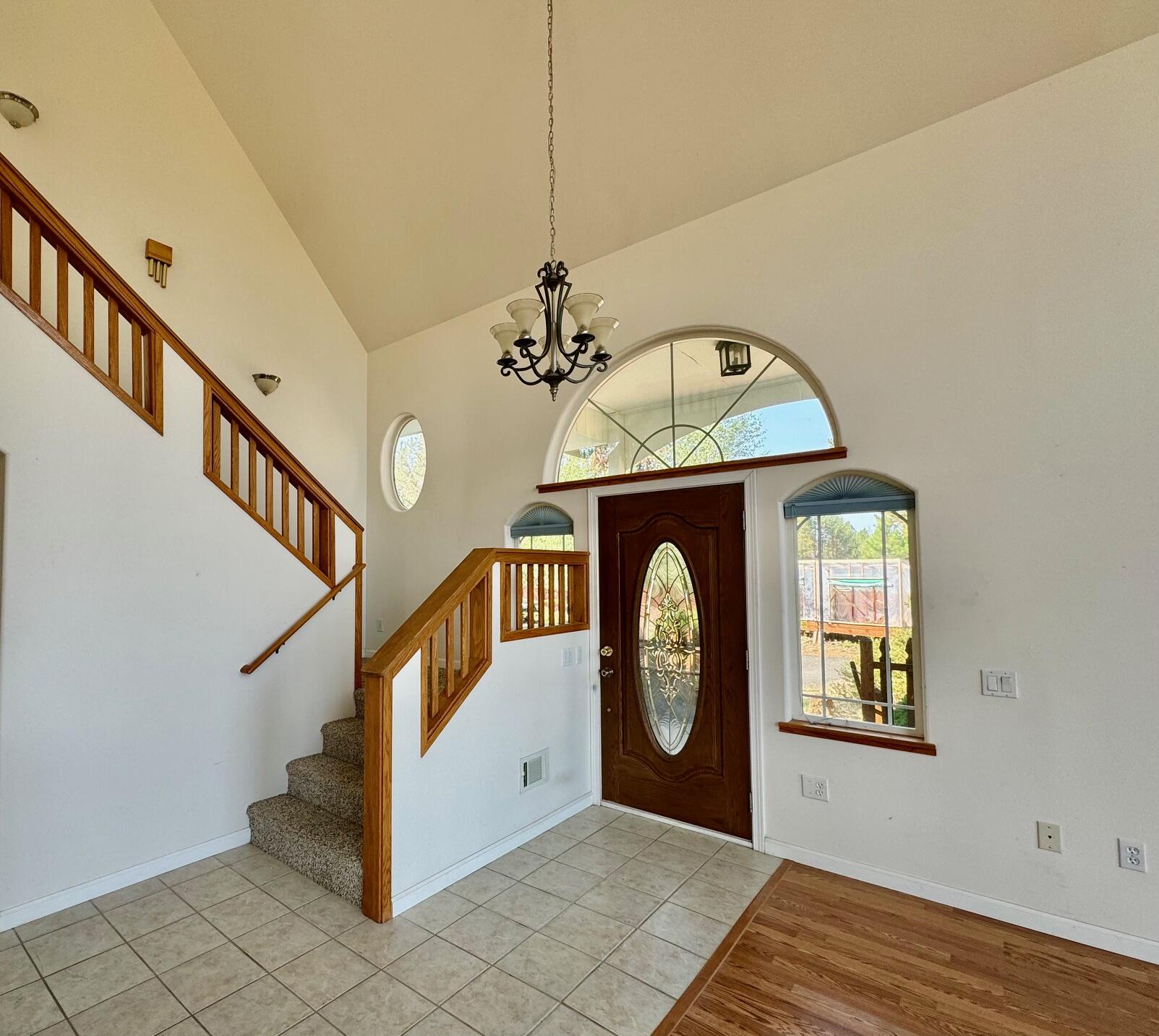 17364 Beaver Place Bend, OR 97707 - Photo 18 of 44 Stairs to primary suite