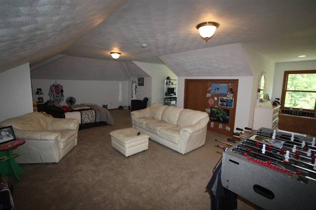 904 South Johanson Road Peoria, IL 61607 - Photo 13 of 15