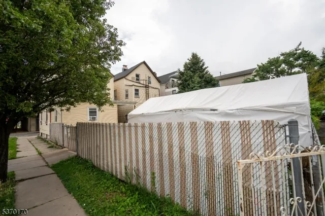 $629,900 | 74 4th Street, Elizabeth Port, NJ 07206