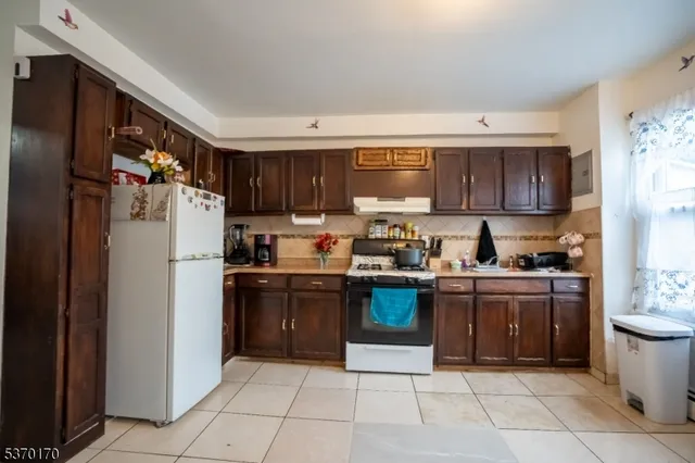 $629,900 | 74 4th Street, Elizabeth Port, NJ 07206