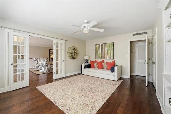 $309,000 | 310 West 49 Street, Unit 304, Kansas City, MO 64112
