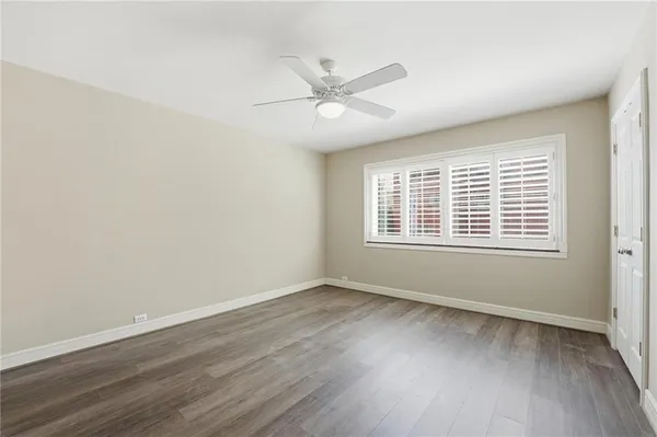 $309,000 | 310 West 49 Street, Unit 304, Kansas City, MO 64112