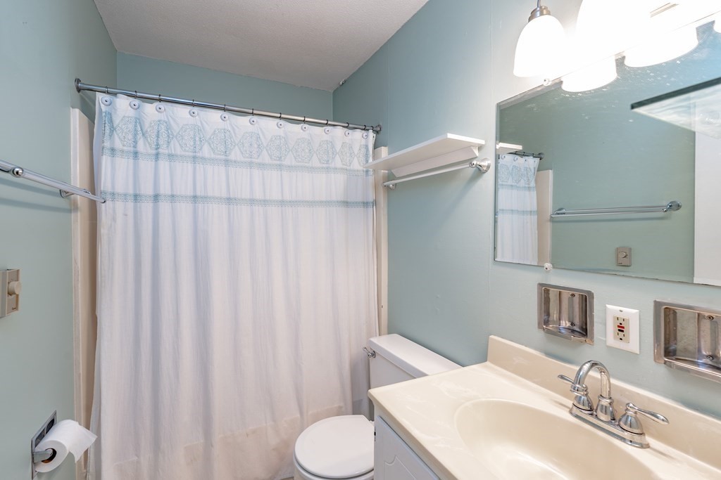 170 East Hadley Road, Unit 64 Amherst, MA 01002 - Photo 17 of 32 Gallery Image 17