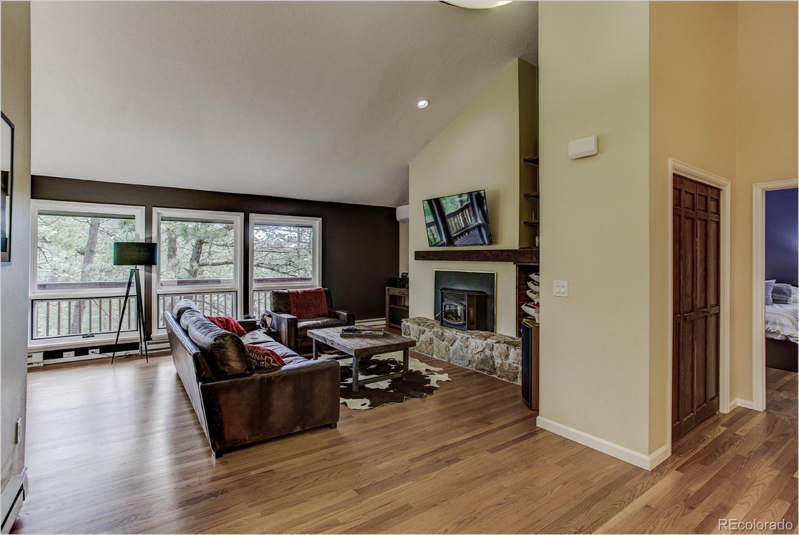 936 Kelly Road West Boulder, CO 80302 - Photo 3 of 40