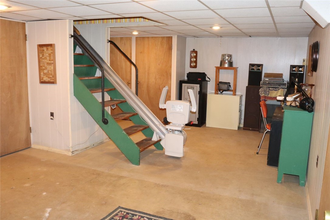 527 Vosburg Road Webster, NY 14580 - Photo 24 of 32