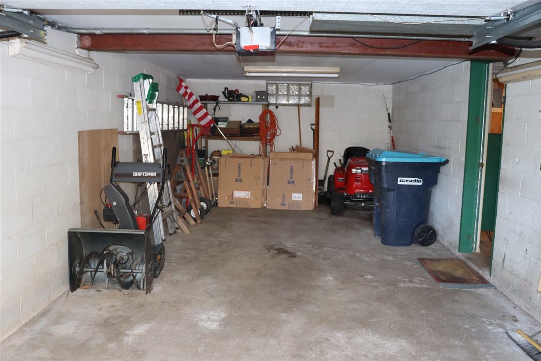 527 Vosburg Road Webster, NY 14580 - Photo 29 of 32