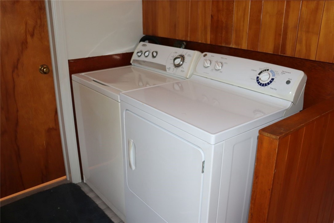 527 Vosburg Road Webster, NY 14580 - Photo 10 of 32