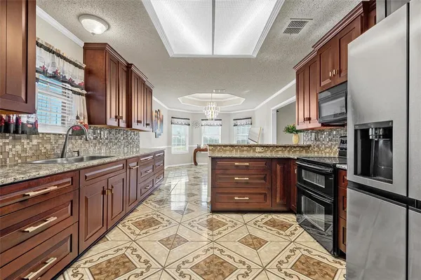 $430,000 | 494 Westgate I Road, Eddy, TX 76524