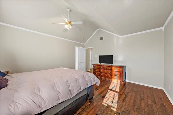 $430,000 | 494 Westgate I Road, Eddy, TX 76524