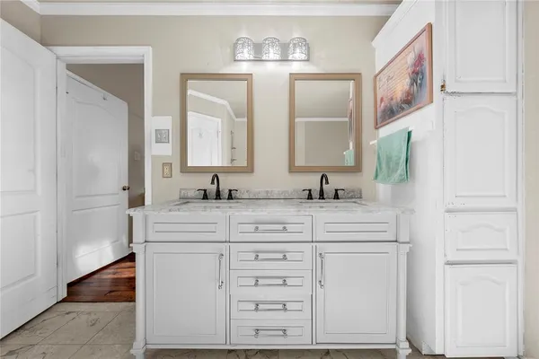 $430,000 | 494 Westgate I Road, Eddy, TX 76524