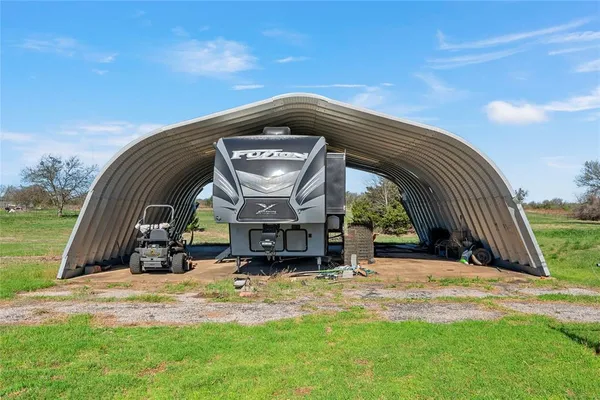 $430,000 | 494 Westgate I Road, Eddy, TX 76524