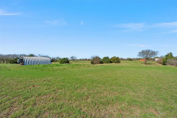 $430,000 | 494 Westgate I Road, Eddy, TX 76524
