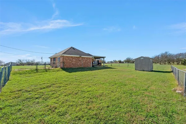 $430,000 | 494 Westgate I Road, Eddy, TX 76524