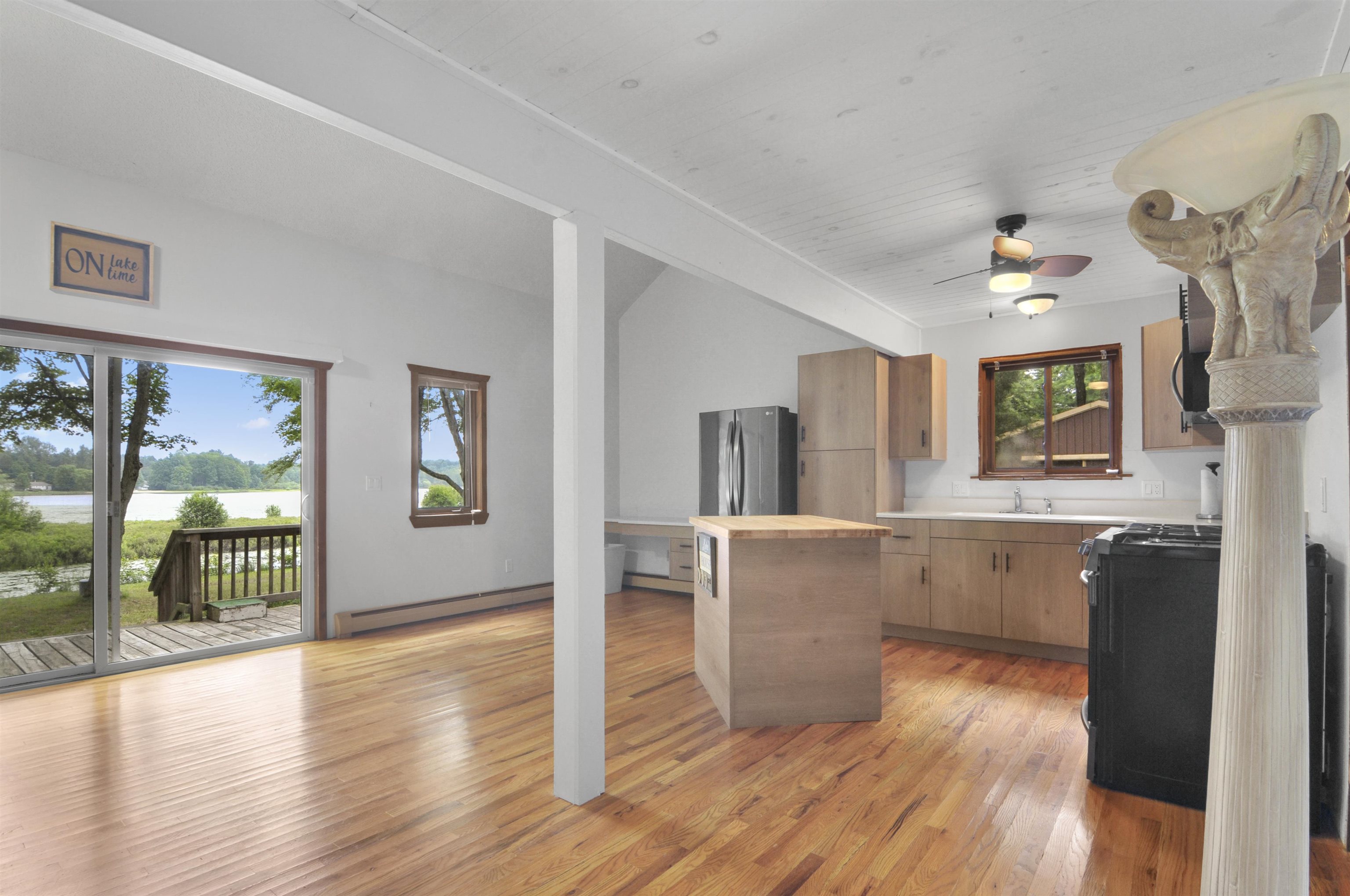 484 Autumn Road Cadillac, MI 49601 - Photo 9 of 50 Gallery Image 9