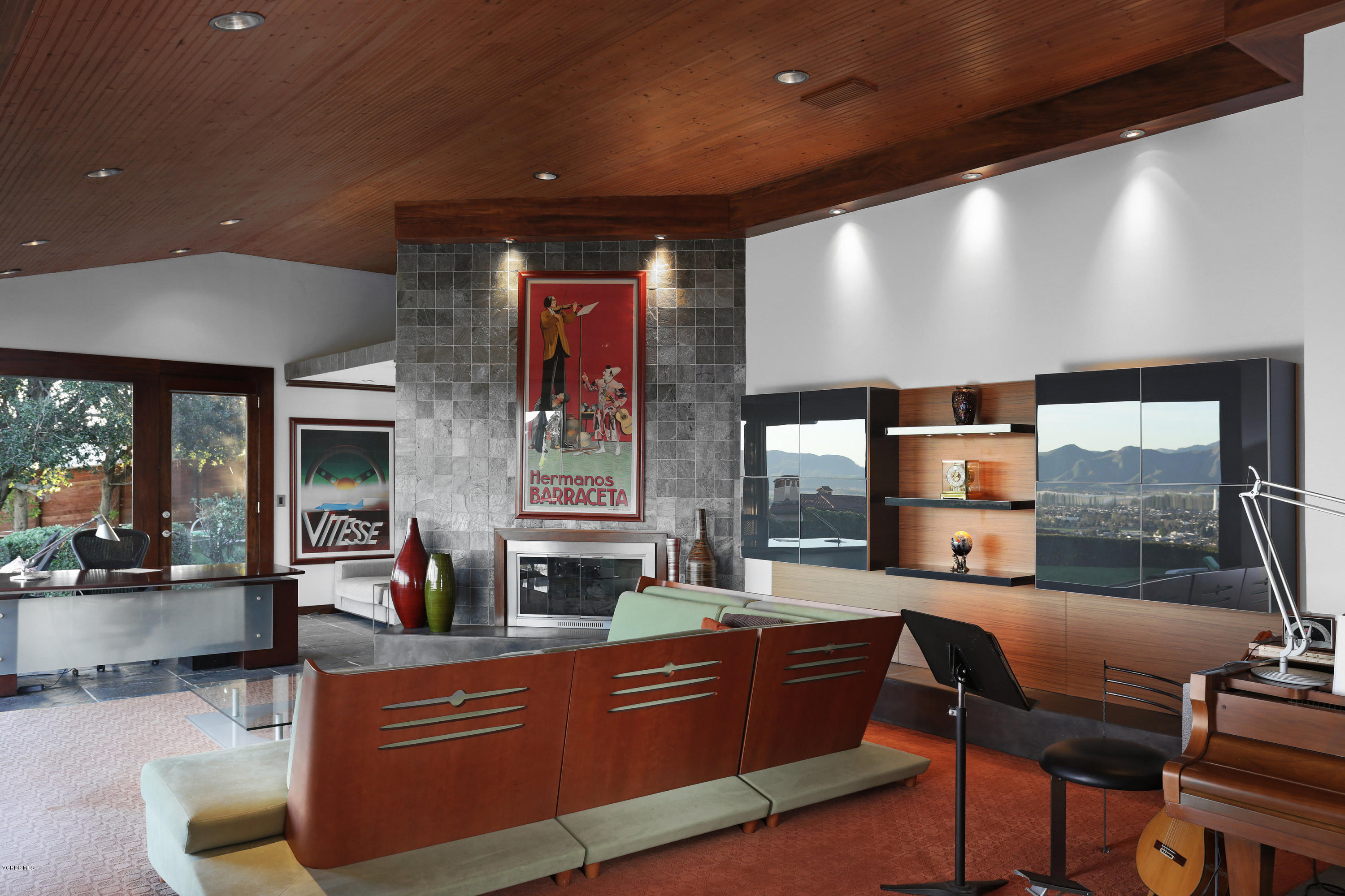 88 Estaban Drive Camarillo, CA 93010 - Photo 14 of 36 MusicRoom1